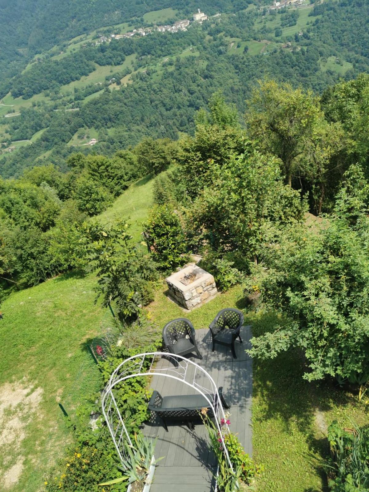A Casa Di Gianni E Mari Vestone Exterior foto