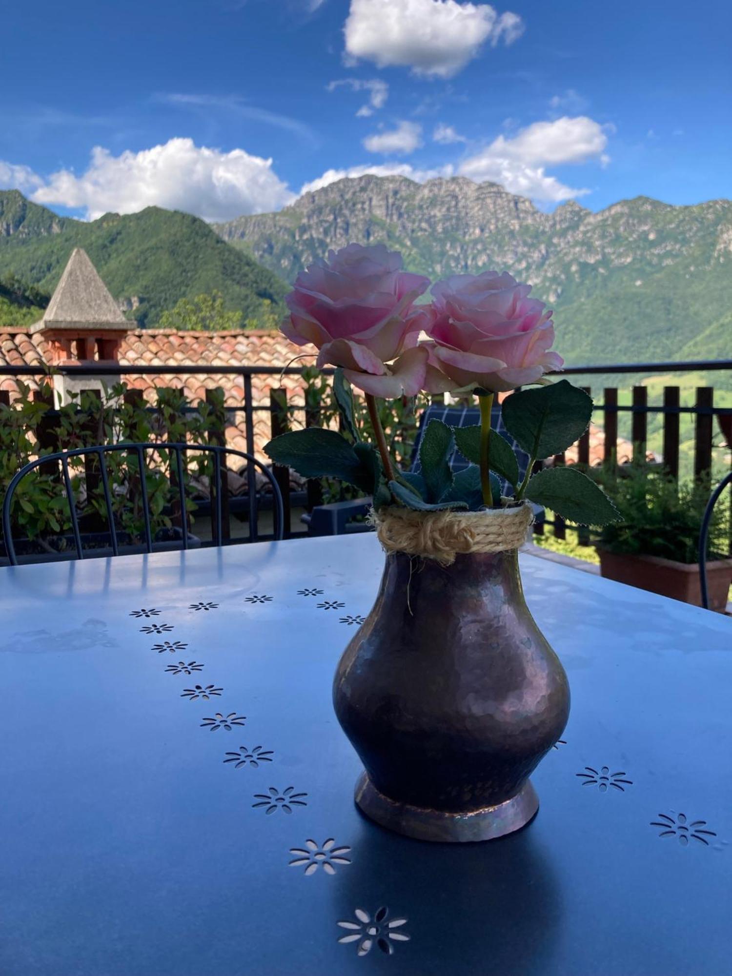 A Casa Di Gianni E Mari Vestone Exterior foto