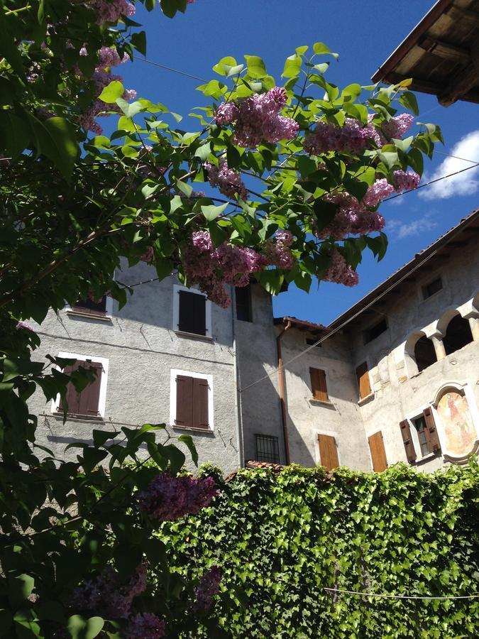 A Casa Di Gianni E Mari Vestone Exterior foto
